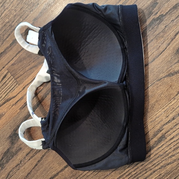 Oiselle Workout Bra - Picture 4 of 4